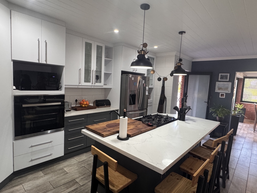 3 Bedroom Property for Sale in Tergniet Western Cape